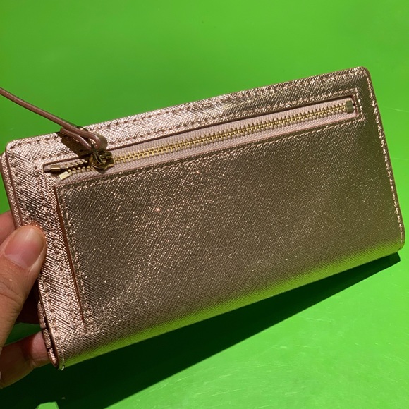 ✨Kate Spade Stacy Laurel Rose Gold Wallet - Picture 4 of 8